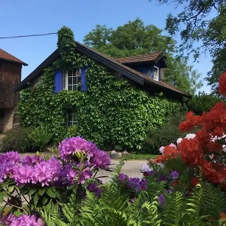 Et Roulotte Dans Les Vosges Holiday home Remiremont