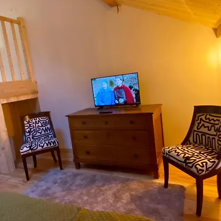 Et Roulotte Dans Les Vosges * رُمْيِريمو