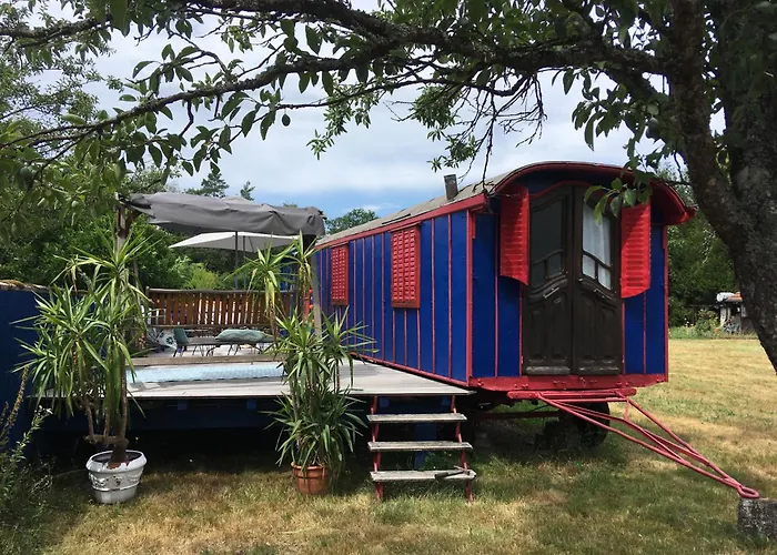 Et Roulotte Dans Les Vosges 르미르몽